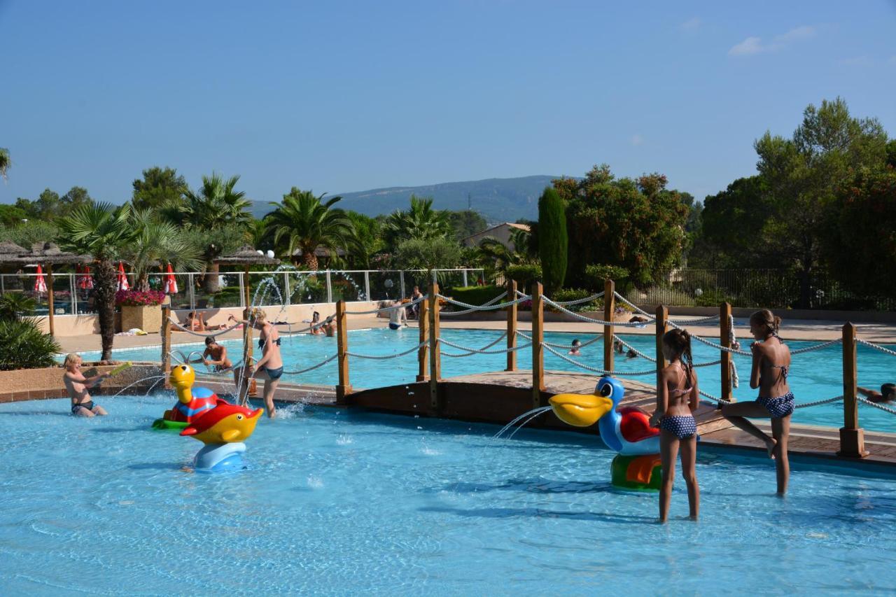 Chalets Met Buitenkeuken Op Camping Lei Suves - Joycasa Рокбрюн-сюр-Аржан Экстерьер фото