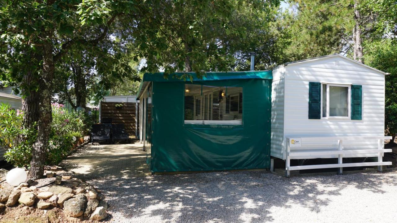 Chalets Met Buitenkeuken Op Camping Lei Suves - Joycasa Рокбрюн-сюр-Аржан Экстерьер фото