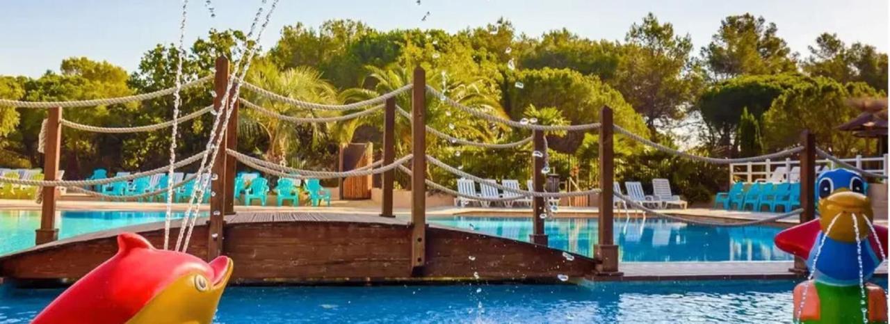 Chalets Met Buitenkeuken Op Camping Lei Suves - Joycasa Рокбрюн-сюр-Аржан Экстерьер фото